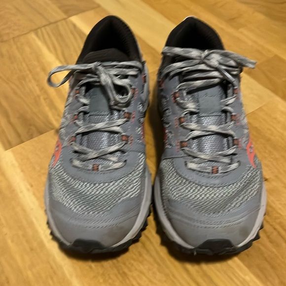 Saucony running shoes s8 - Picture 2 of 10